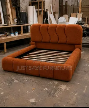 5x6 Upholstered Chester Bed