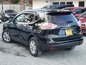 Nissan X-Trail 2.0 Petrol AWD 2015 Black