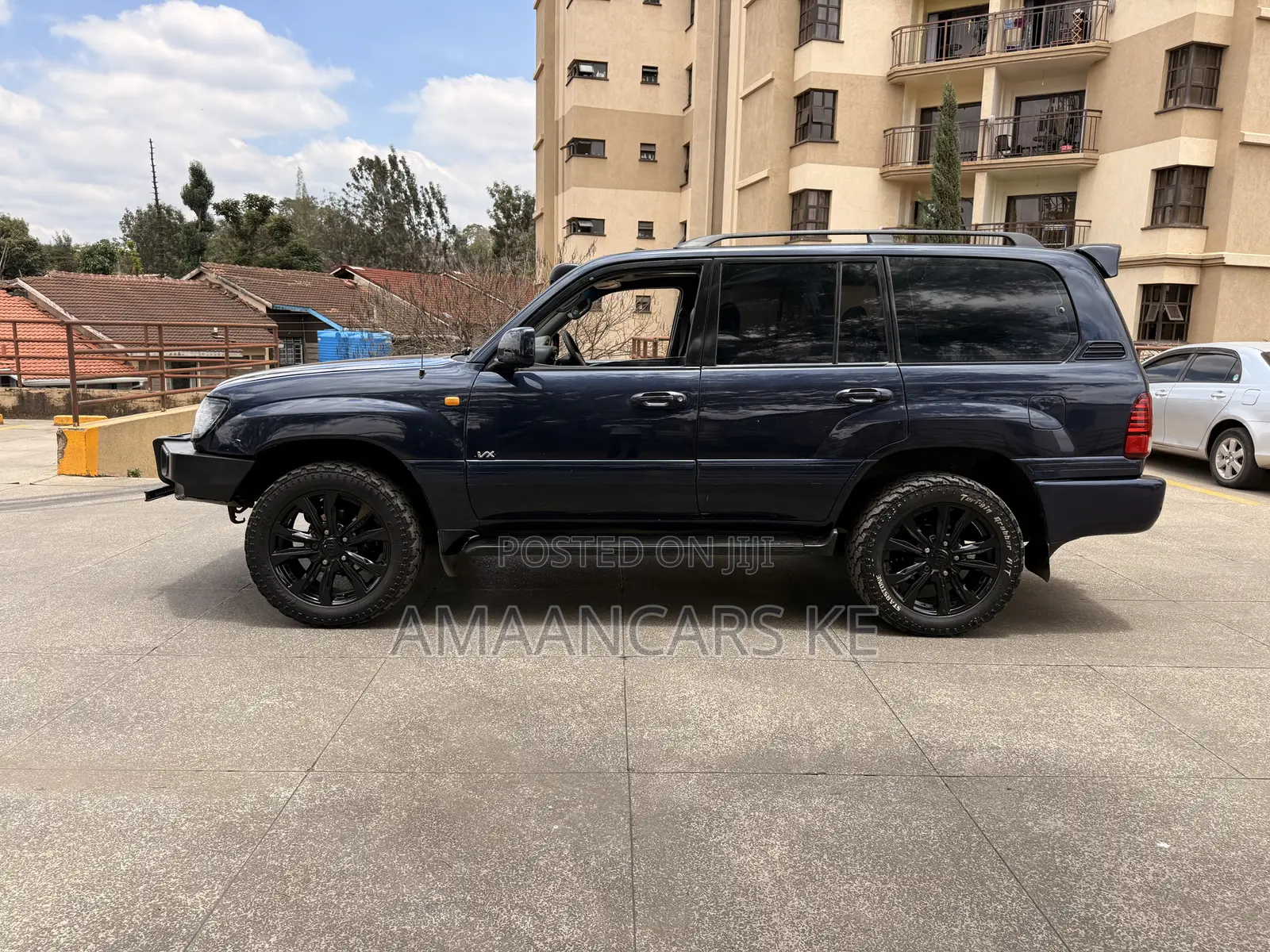 Toyota Land Cruiser HDJ 100 2003 Blue