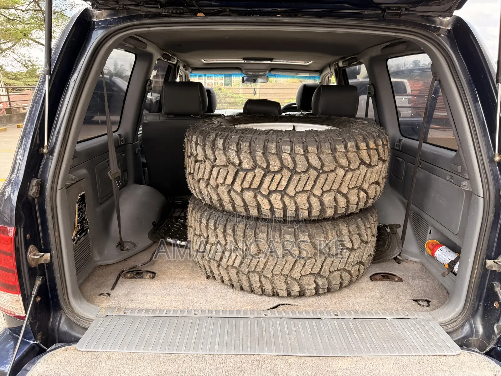 Toyota Land Cruiser HDJ 100 2003 Blue