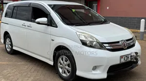 Toyota ISIS 1.8 L G-edition 2WD 2015 White