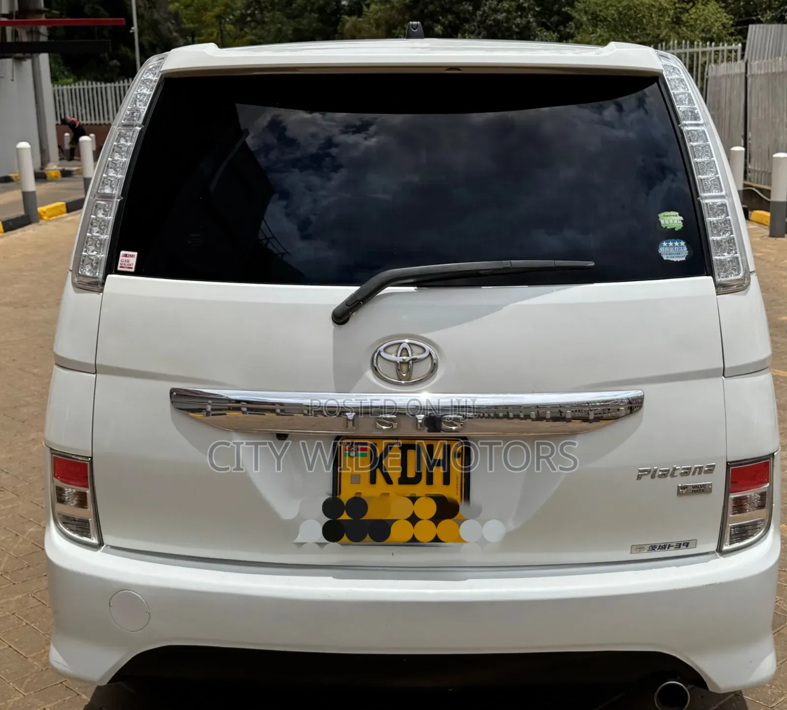 Toyota ISIS 1.8 L G-edition 2WD 2015 White