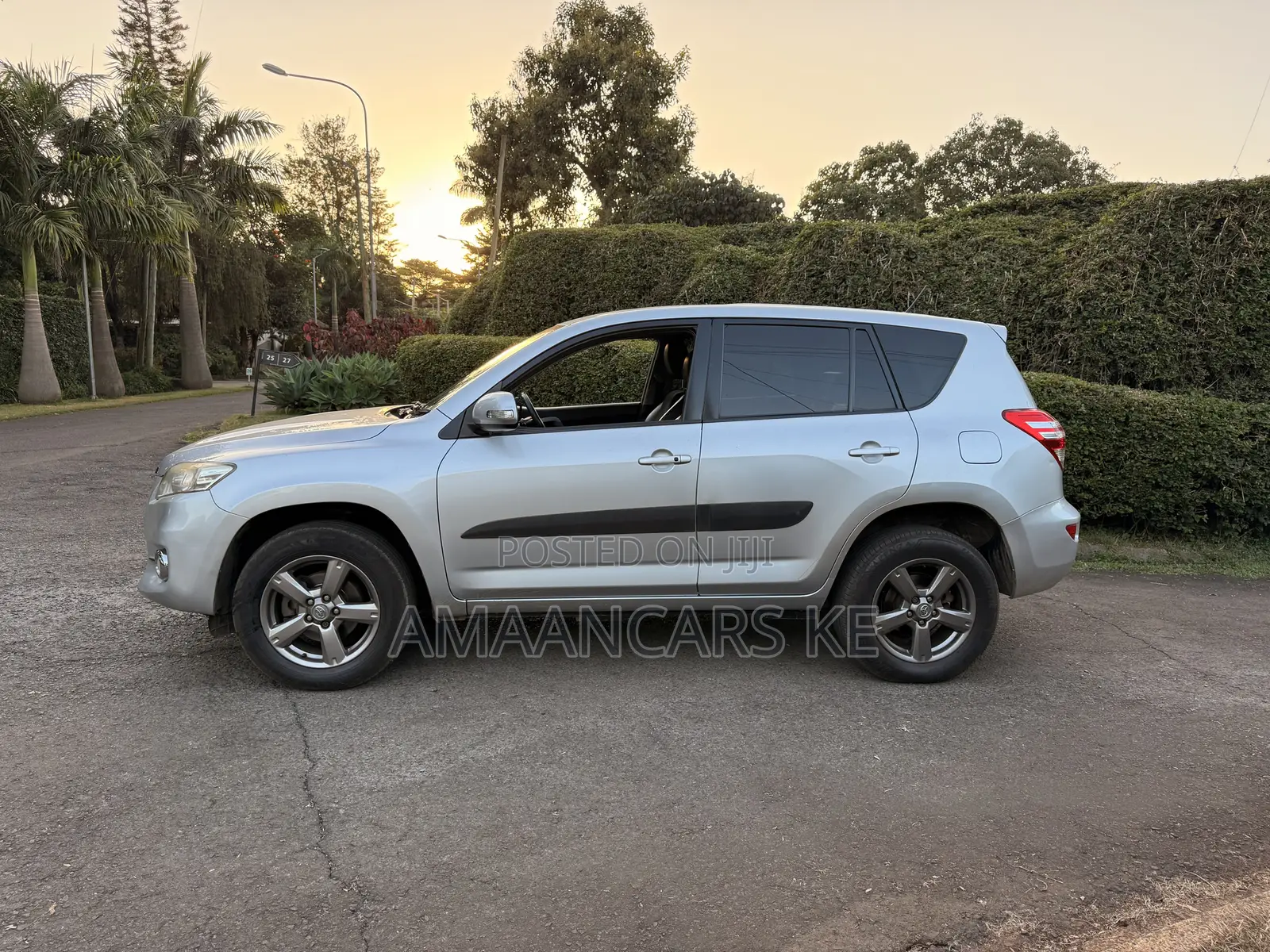 Toyota RAV4 2012 Silver