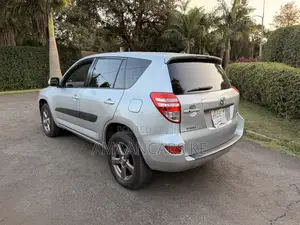 Toyota RAV4 2012 Silver