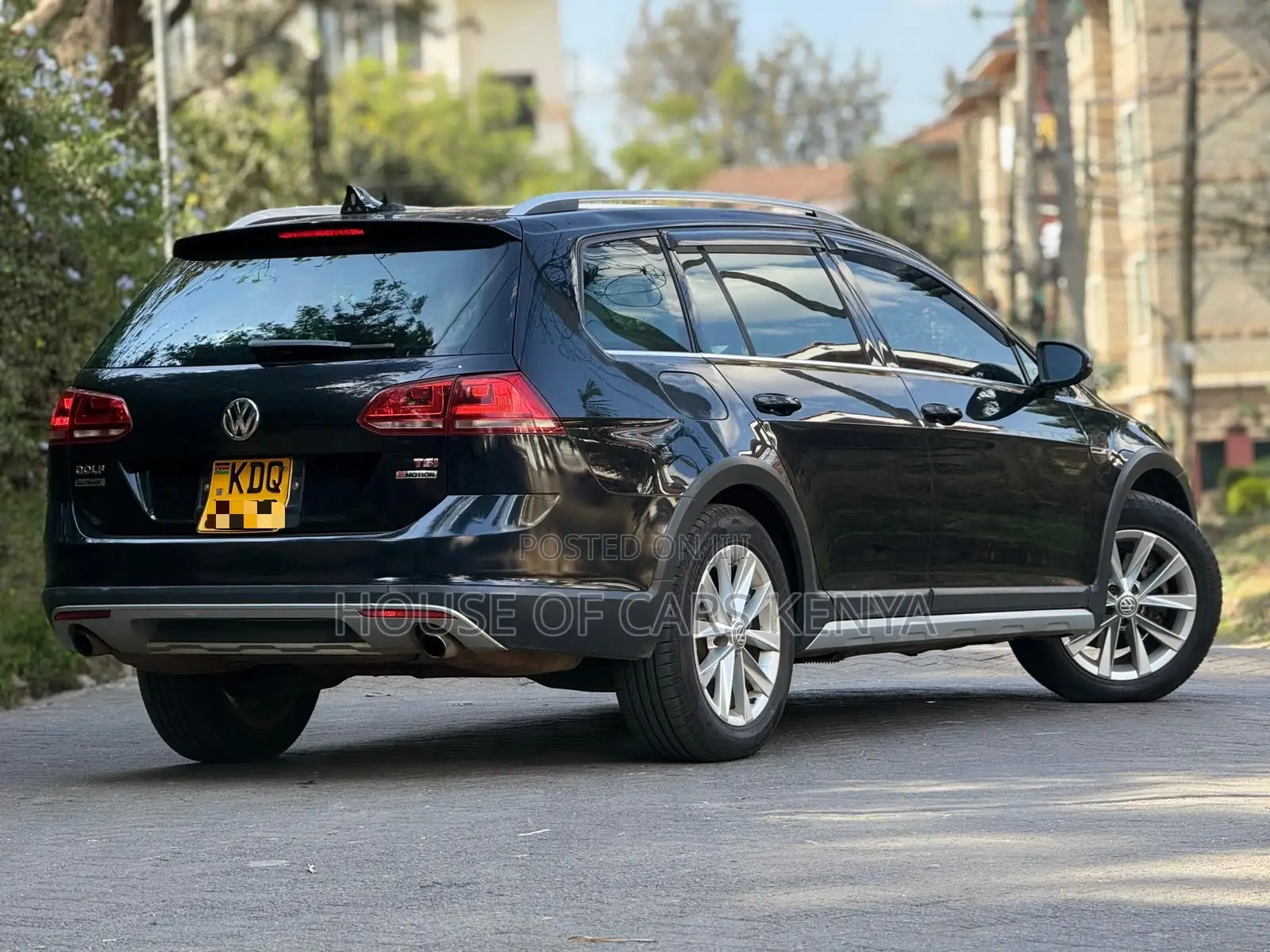 Volkswagen Golf TSI SE 4-Door FWD 2017 Black