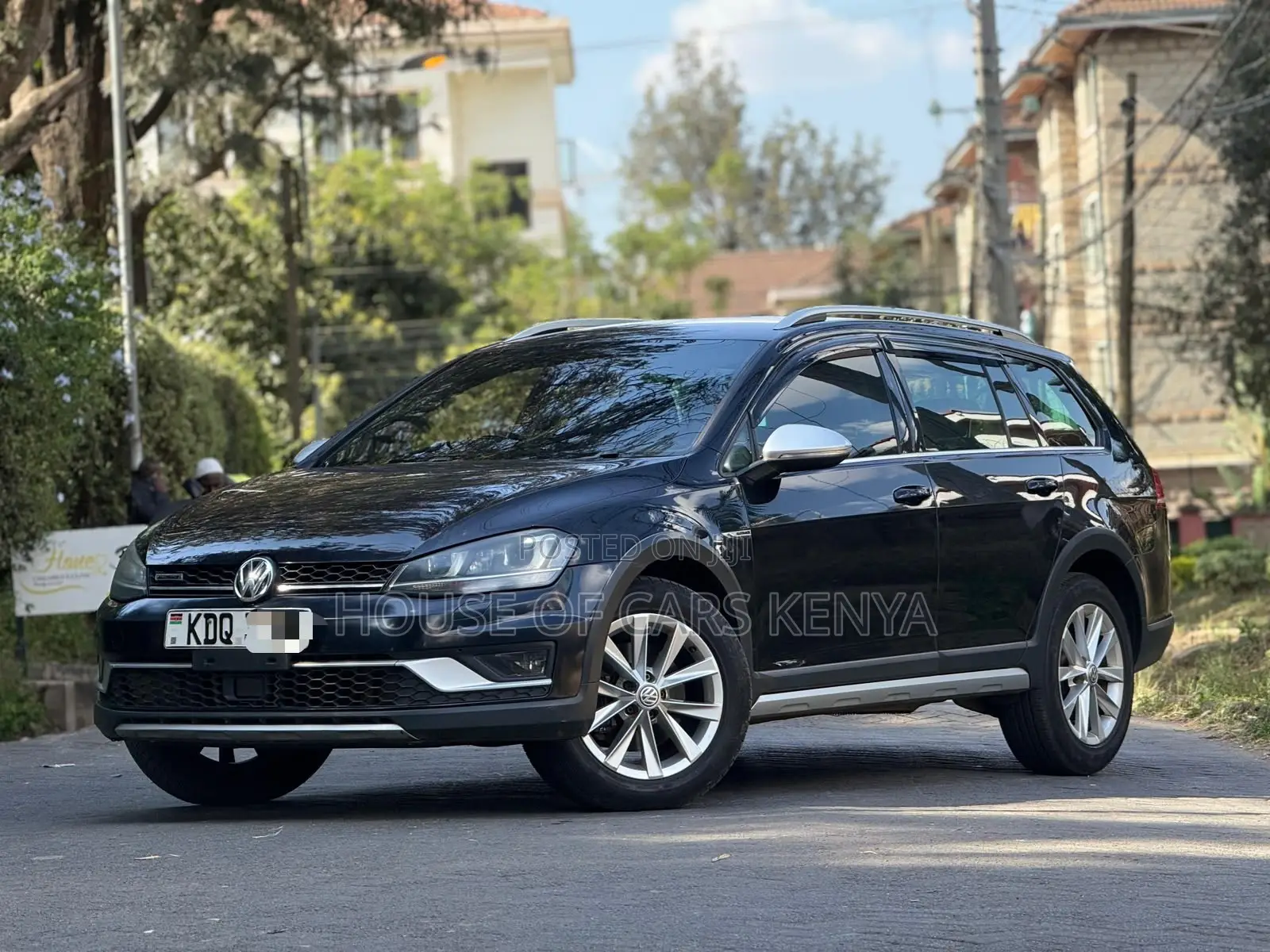 Volkswagen Golf TSI SE 4-Door FWD 2017 Black