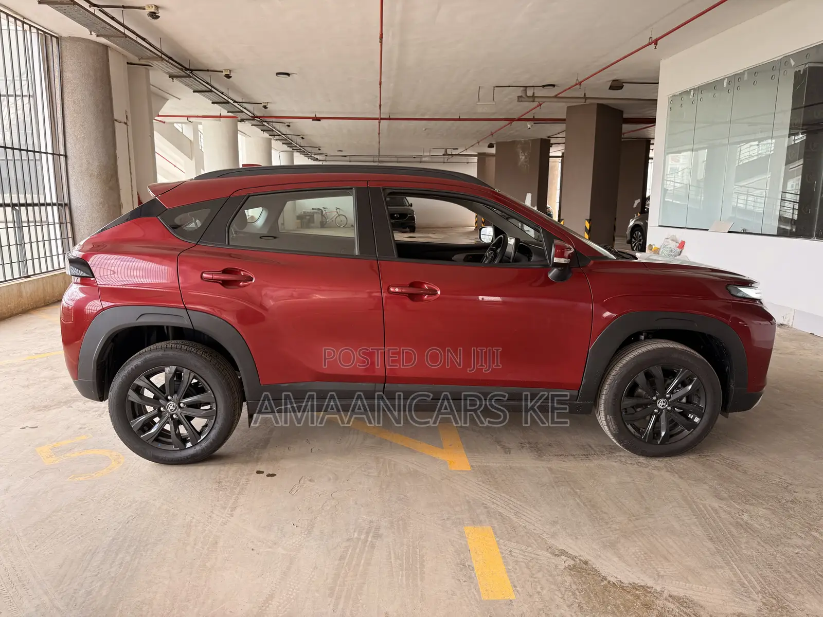 Toyota Urban Cruiser 2025 Red