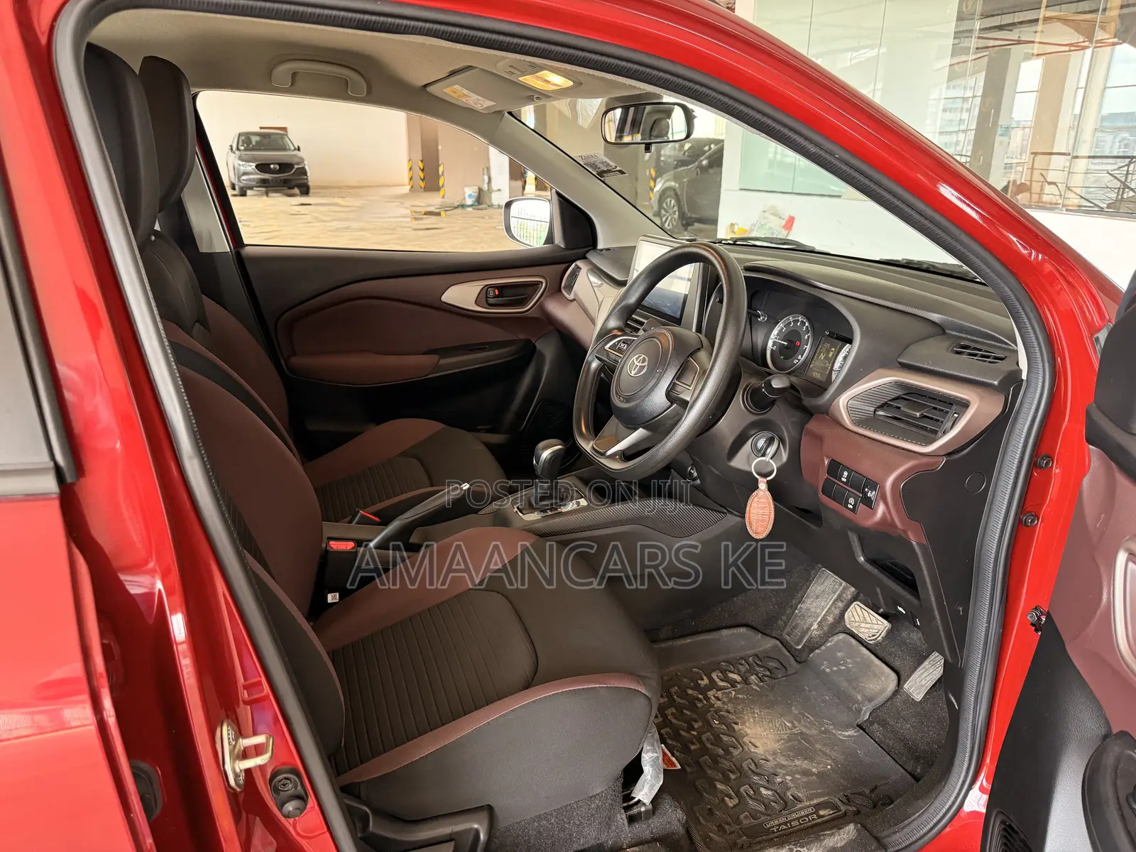 Toyota Urban Cruiser 2025 Red