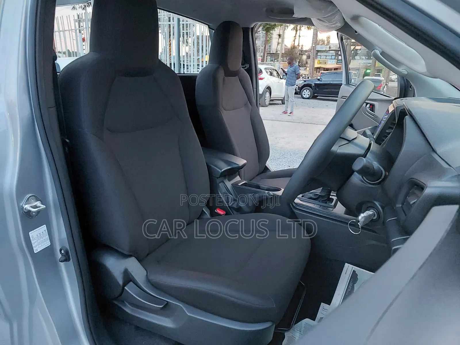 Isuzu D-MAX 2026 Silver