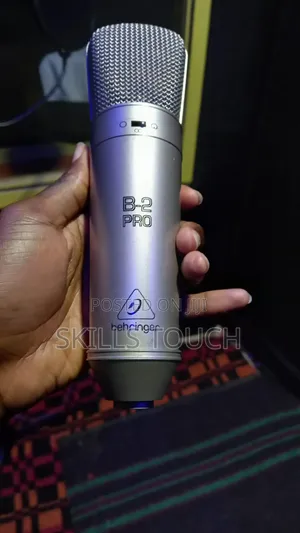 Behringer B-2 Pro Studio Condenser Microphone – Excellent Condition