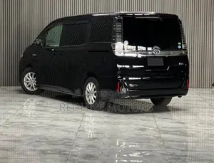 Toyota Voxy Hybrid X 2WD 7-Seater 2019 Matt Black