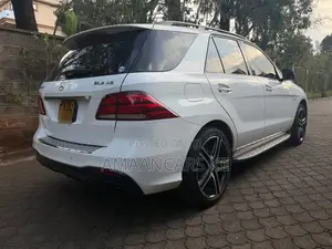 Mercedes-Benz GLE-Class AMG GLE 43 4MATIC 2017 White