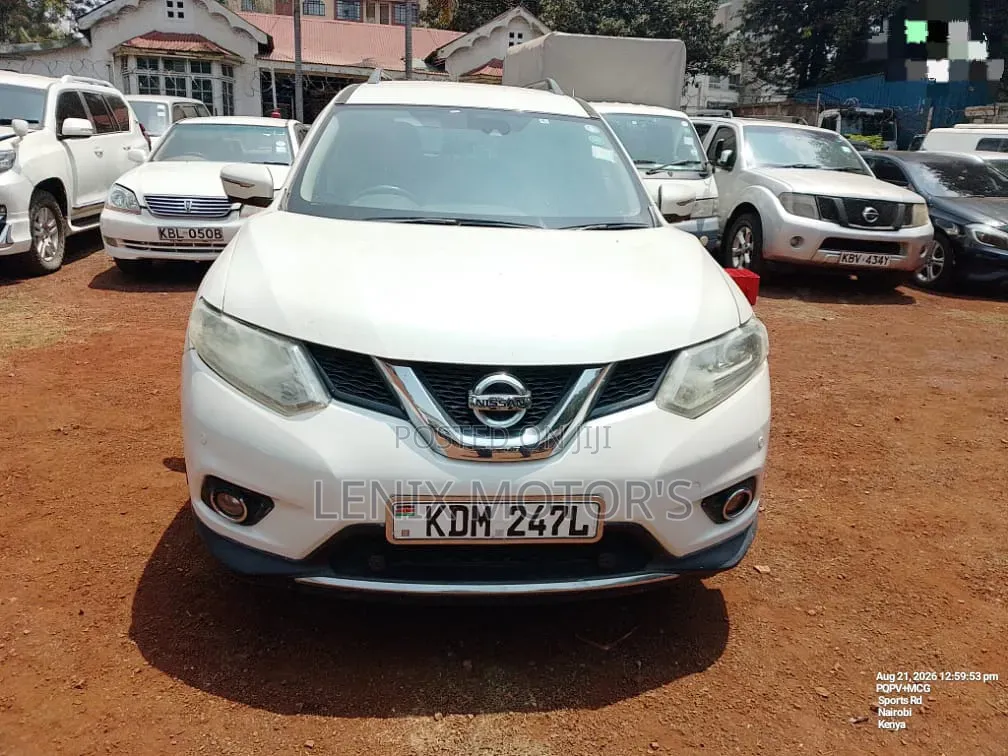 Nissan X-Trail 2.0 Petrol AWD 2015 White