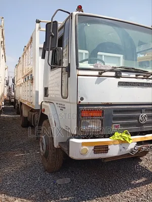 Ashok Leyland 2014 White