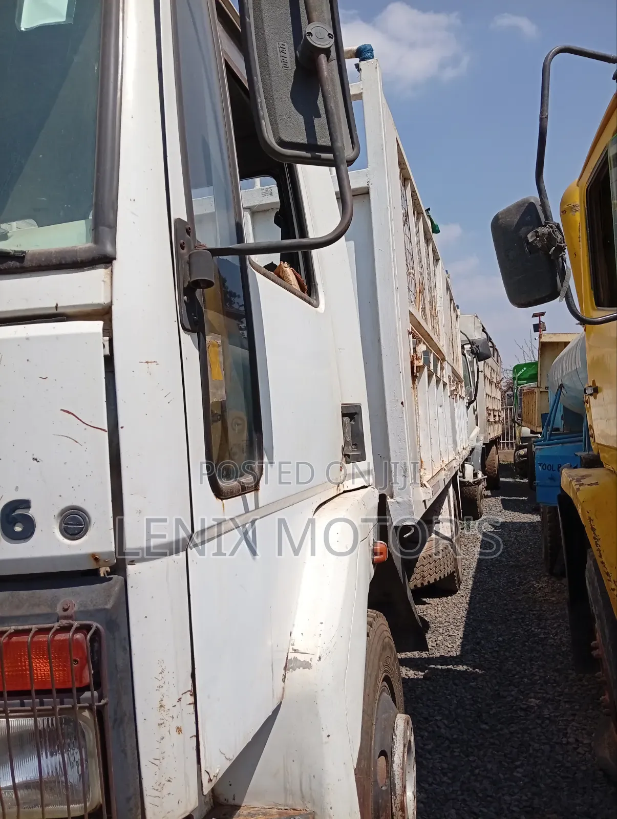 Ashok Leyland 2014 White