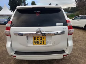 Toyota Land Cruiser Prado 2012 Pearl
