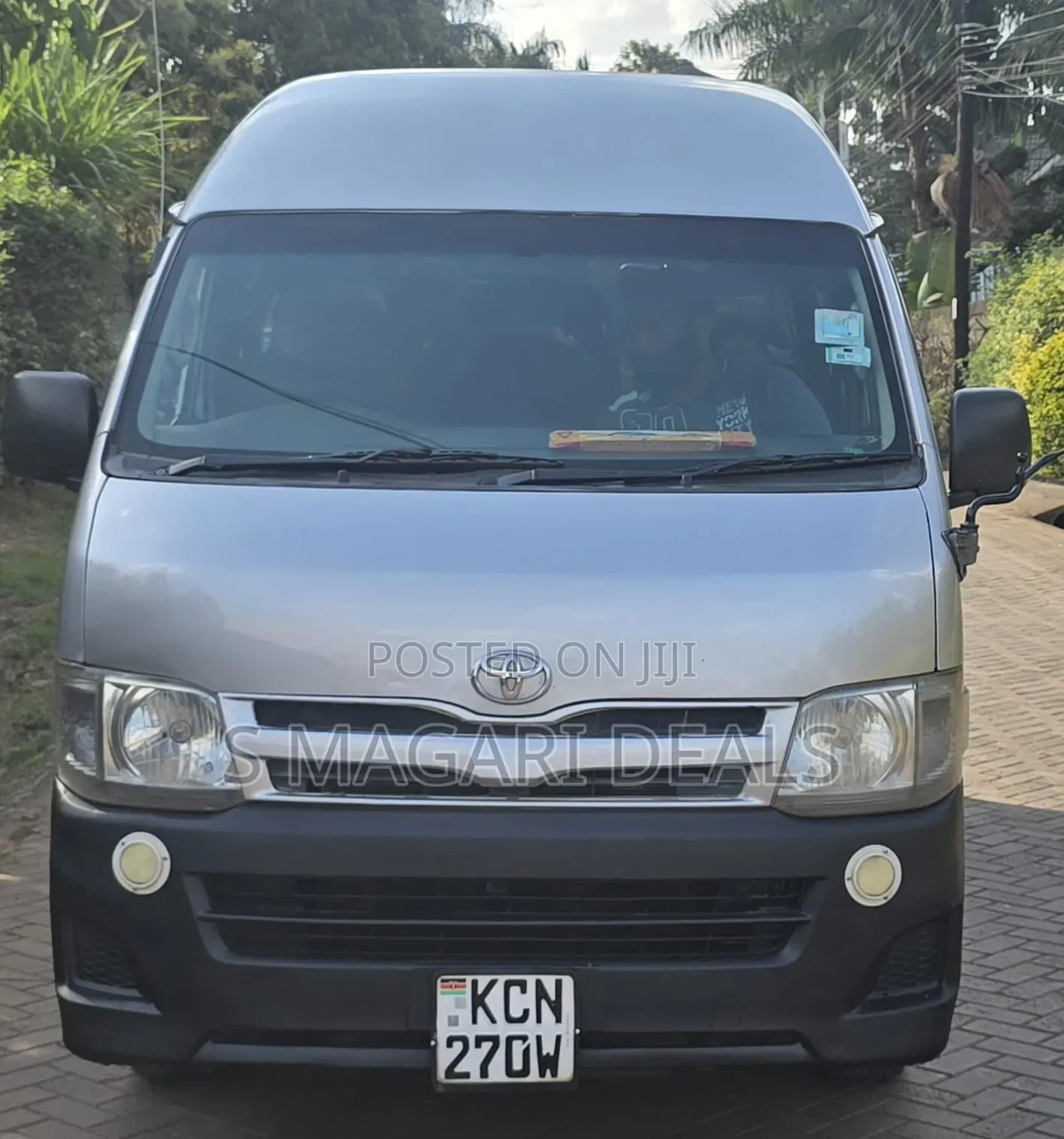 Toyota HiAce 2011 Silver