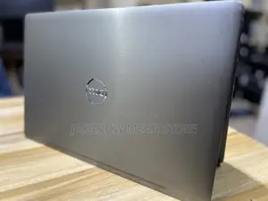 Laptop Dell Precision 3551 8GB Intel Core i7 SSD 256GB