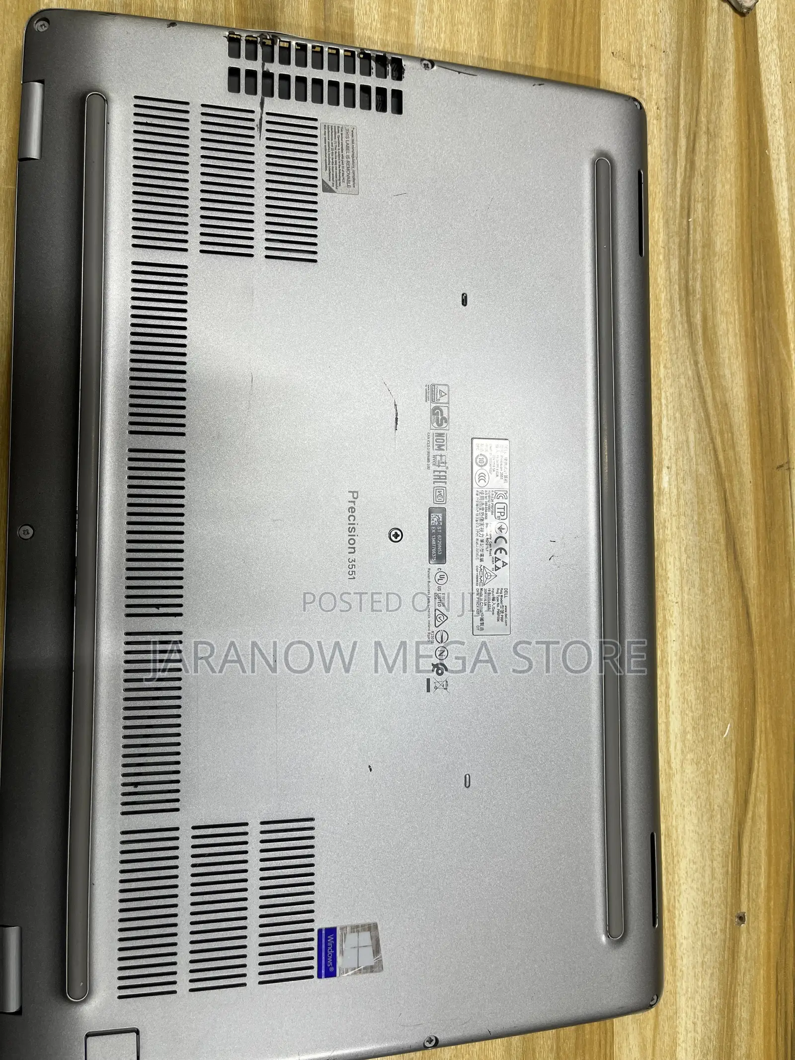 Laptop Dell Precision 3551 8GB Intel Core i7 SSD 256GB