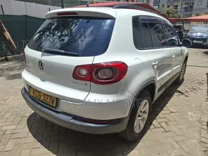 Volkswagen Tiguan 2.0 S 2009 White