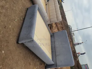 5 * 6 High Quality Chester Bed