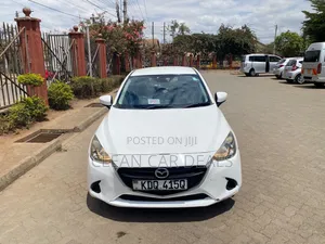 Mazda Demio 2017