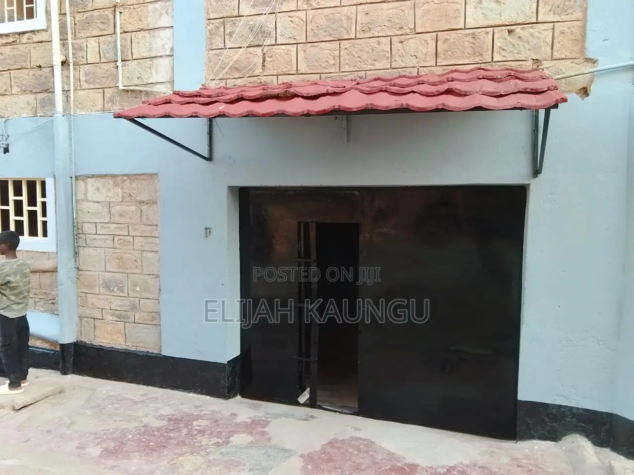 16bdrm Apartment in Mwiki for sale