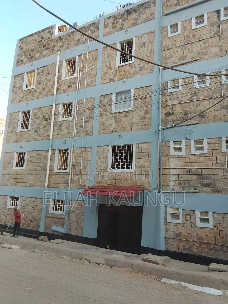 16bdrm Apartment in Mwiki for sale