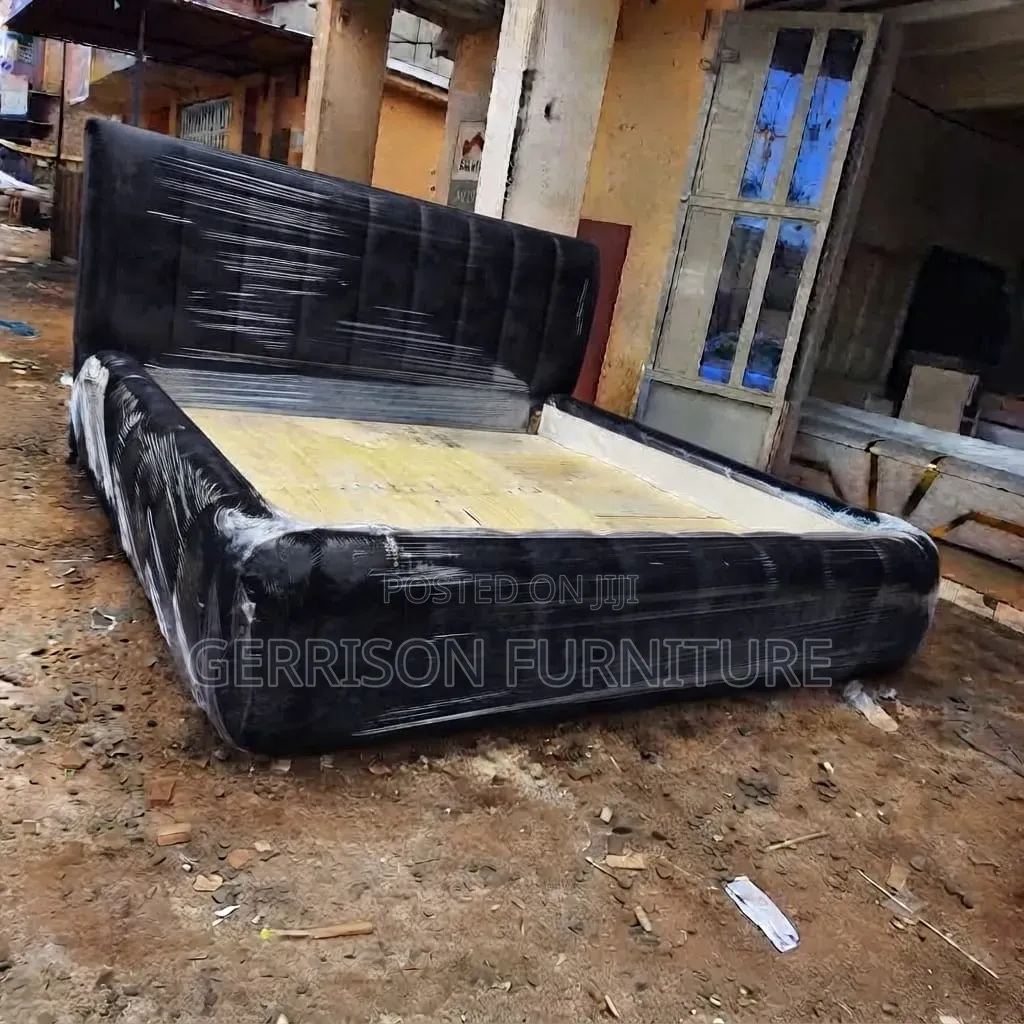 5*6 Stylish Ultra Modern Bubble Bed