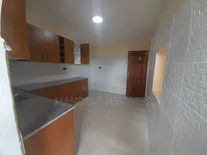 4bdrm Mansion in Gateway Mall Area for rent