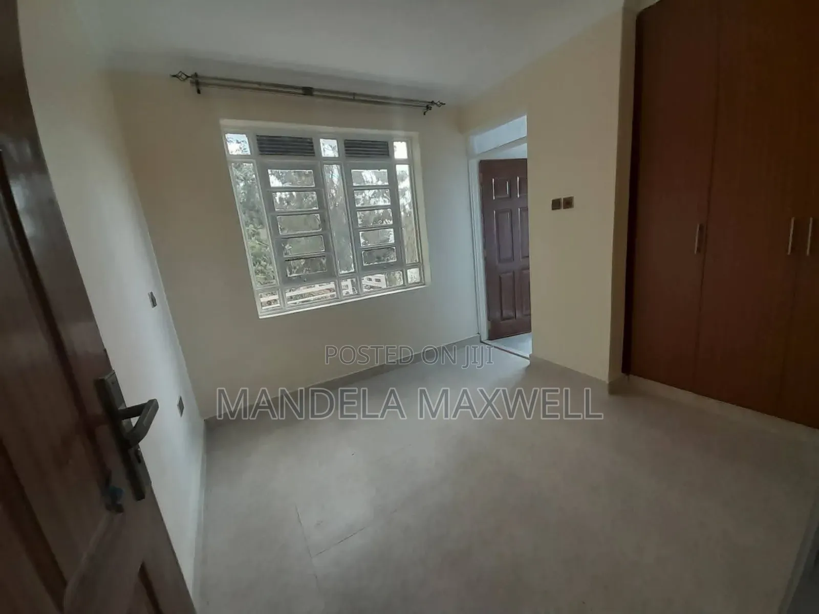 4bdrm Mansion in Gateway Mall Area for rent