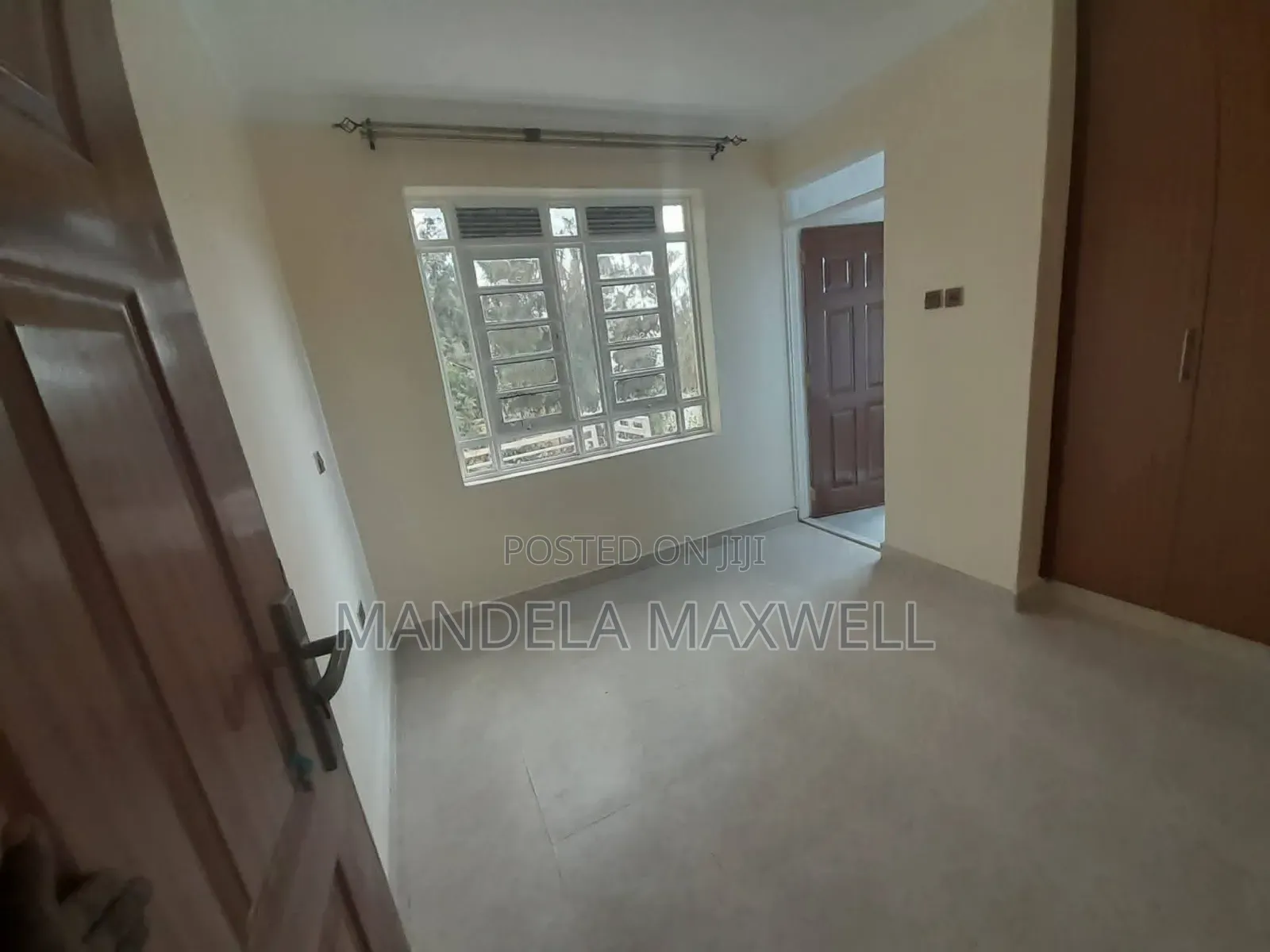 4bdrm Mansion in Gateway Mall Area for rent