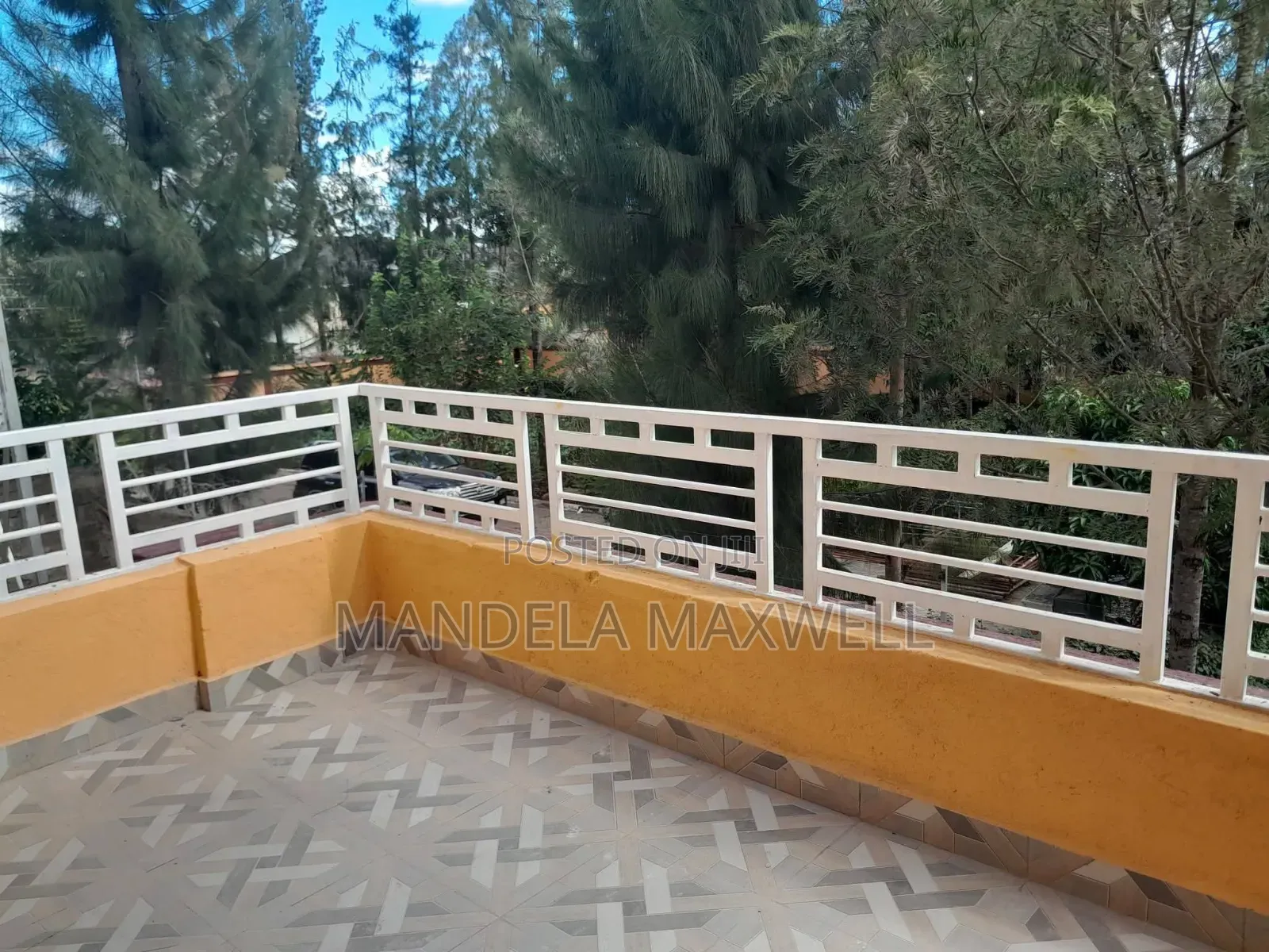 4bdrm Mansion in Gateway Mall Area for rent