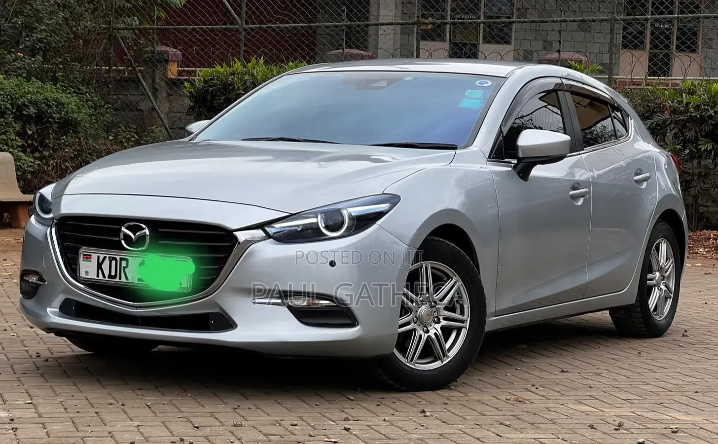 Mazda Axela 2018 Silver