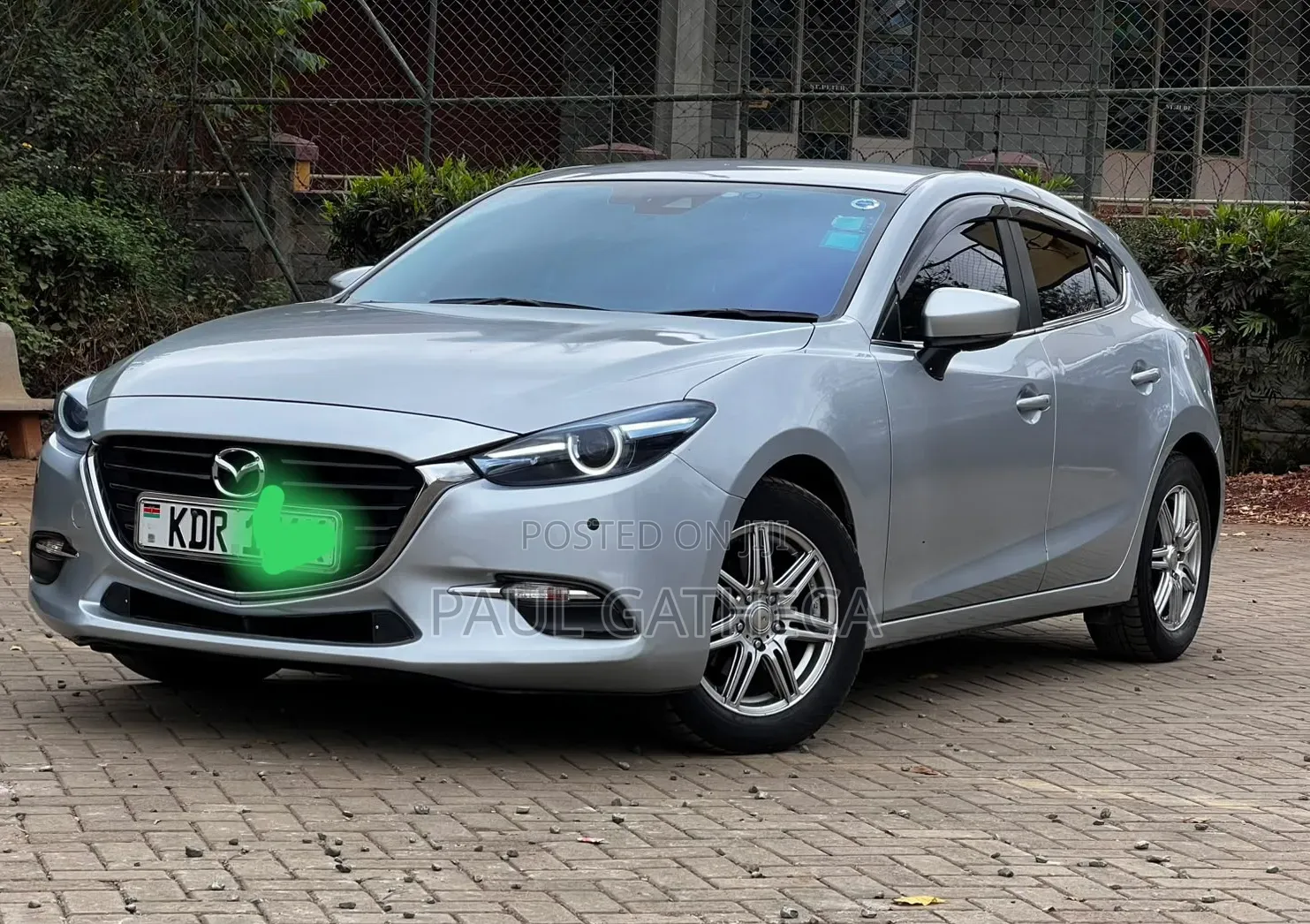 Mazda Axela 2018 Silver