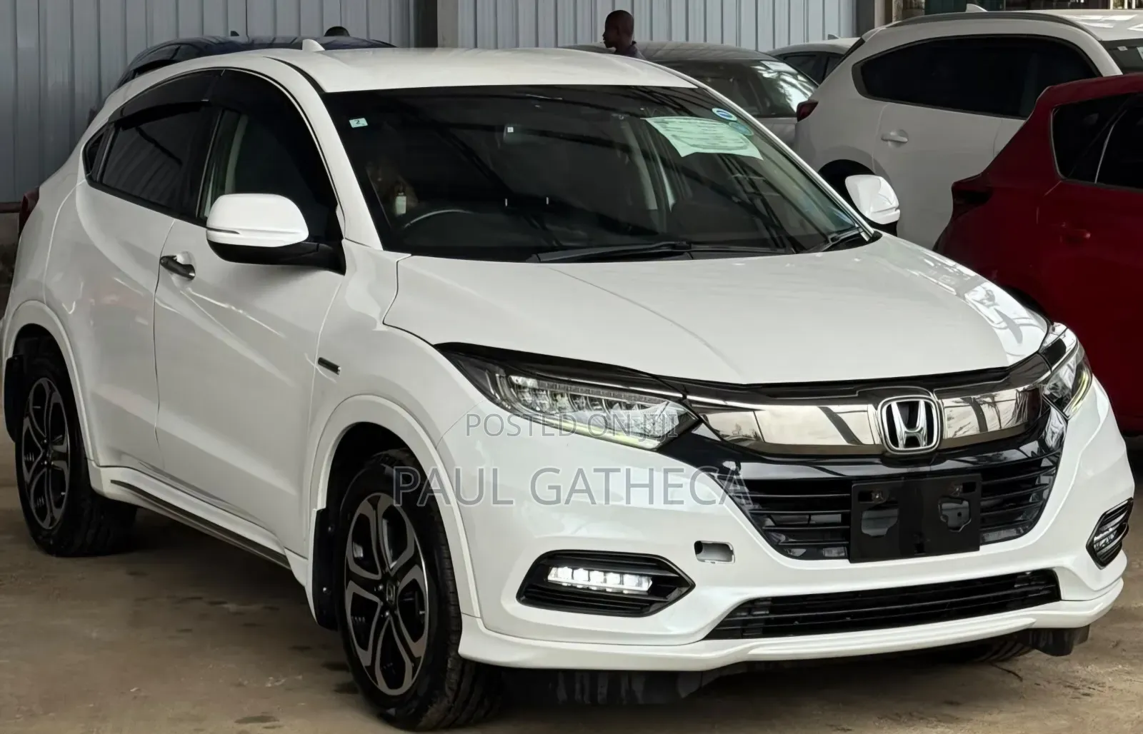 Honda Vezel 2018 White