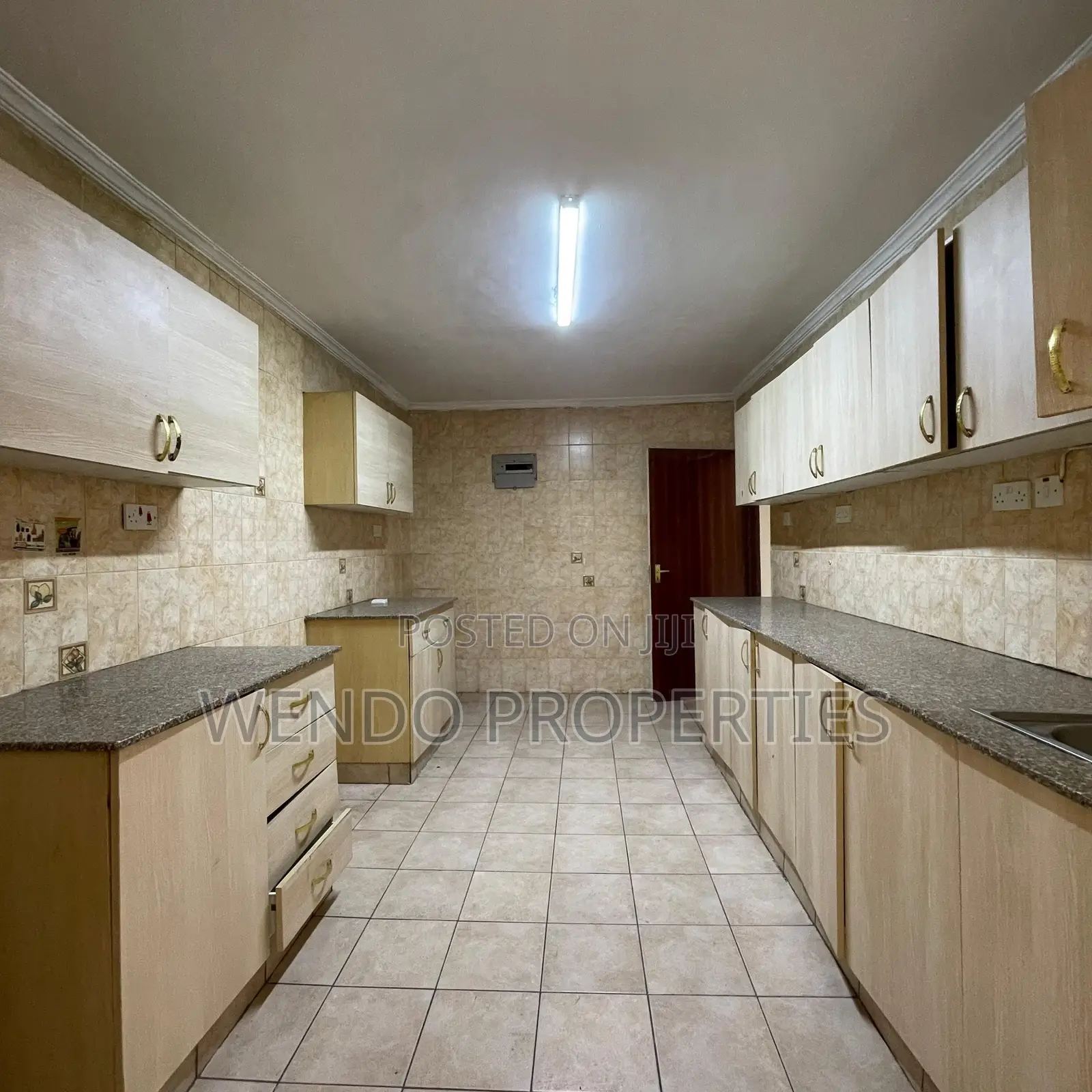 4bdrm Apartment in Kileleshwa for rent