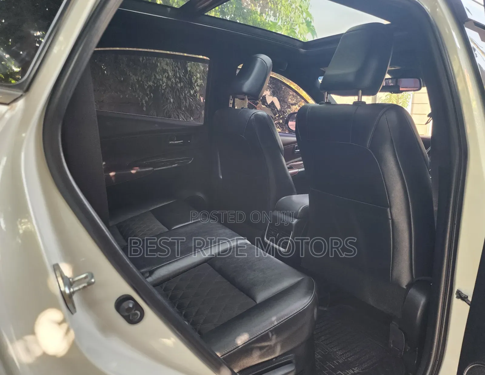 Toyota Harrier 2.0 2015 White