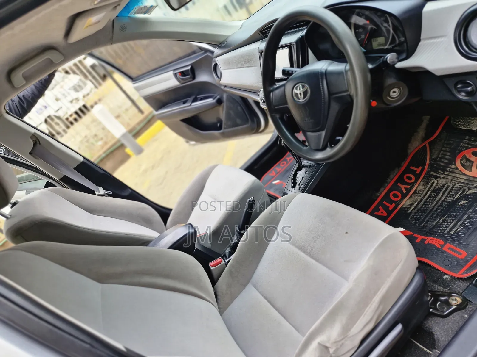 Toyota Axio 2010 Silver