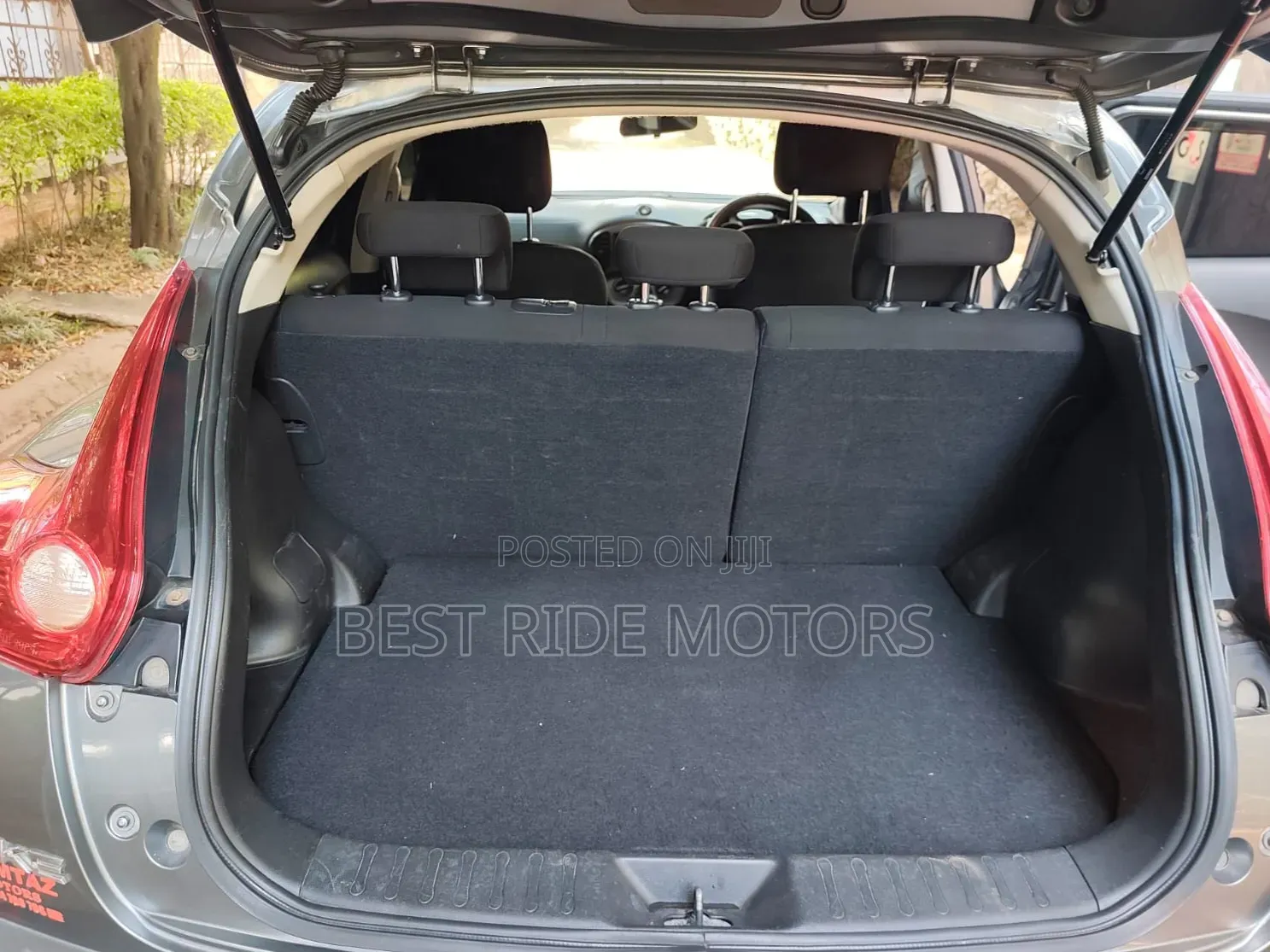 Nissan Juke 2012 Gray
