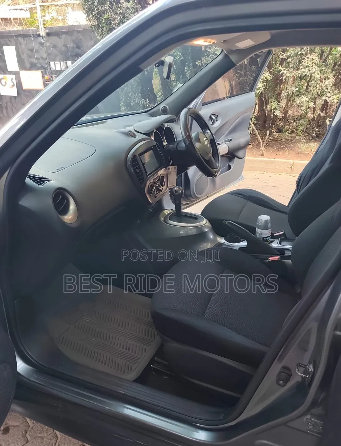 Nissan Juke 2012 Gray