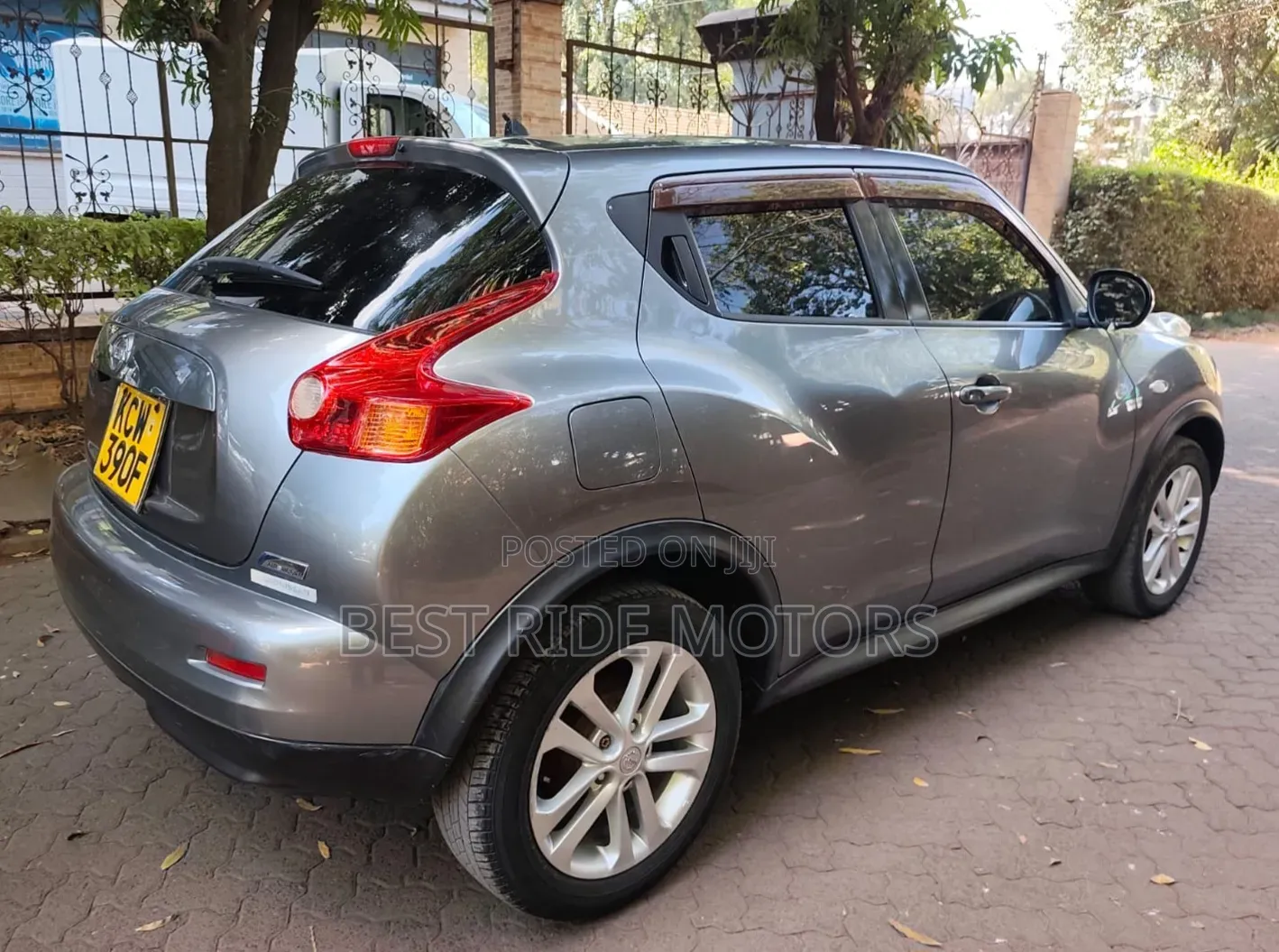 Nissan Juke 2012 Gray