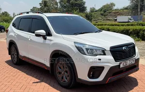 Subaru Forester 2019 White