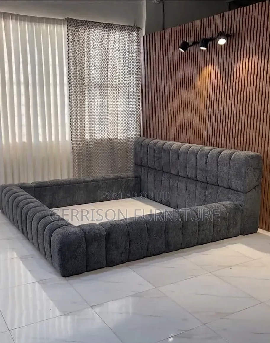 Luxury 5 by 6 Bubble Bed
