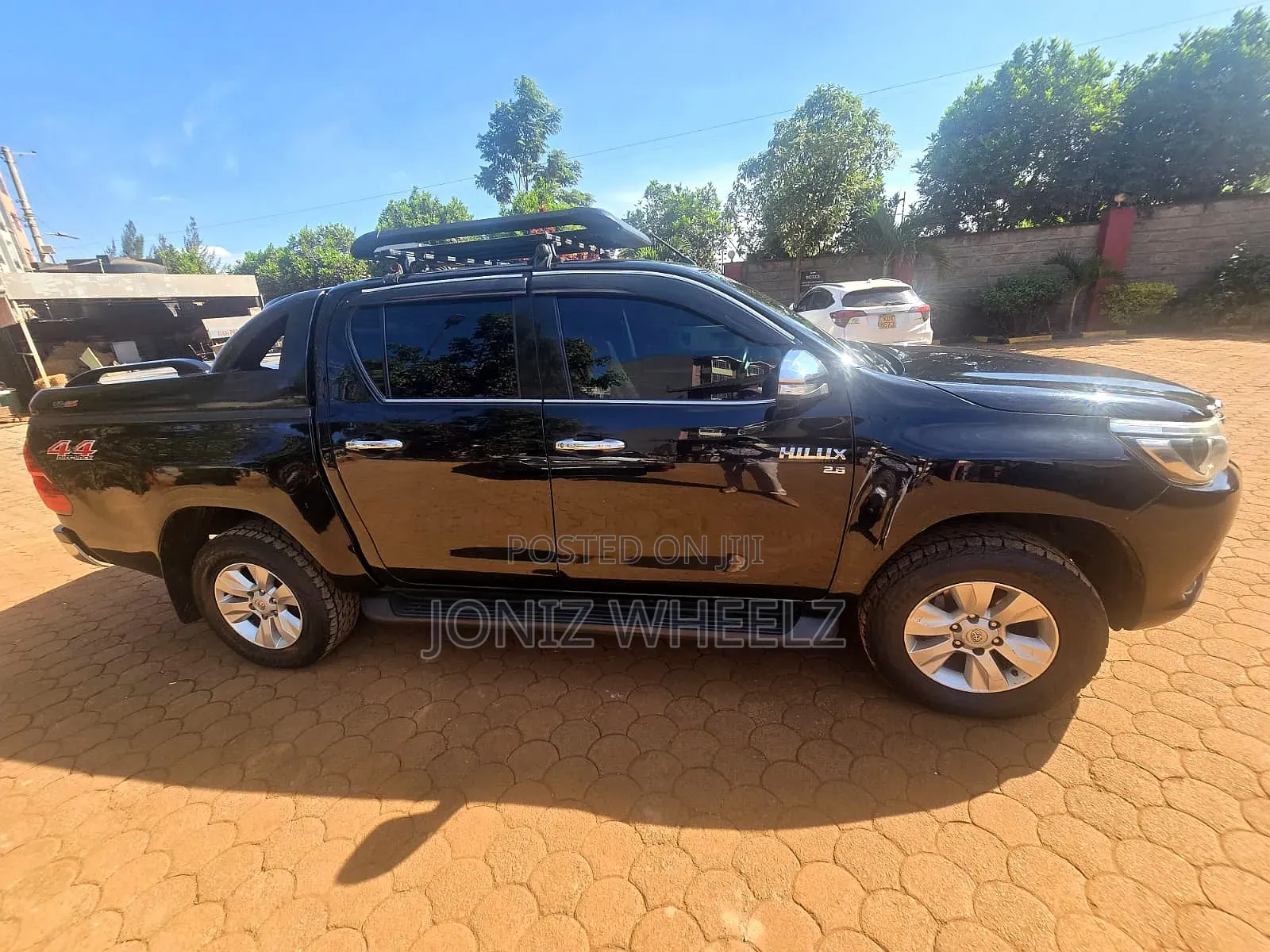 Toyota Hilux Revo Double Cab Deisel 2.8 AWD 2016 Black