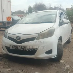 Toyota Vitz 1.0 FWD 5dr 2013 White