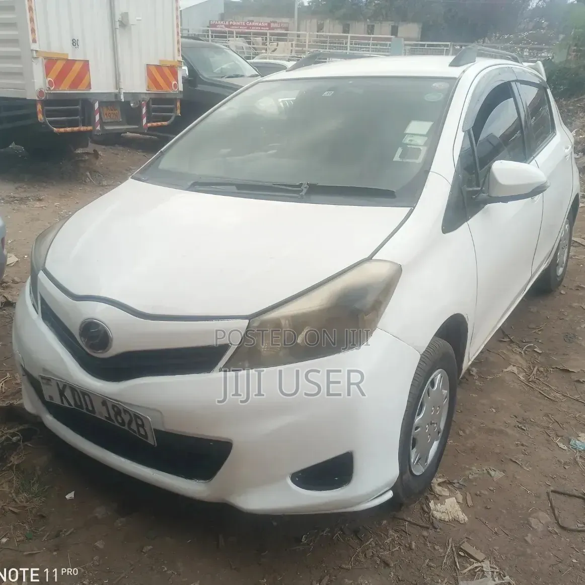 Toyota Vitz 1.0 FWD 5dr 2013 White