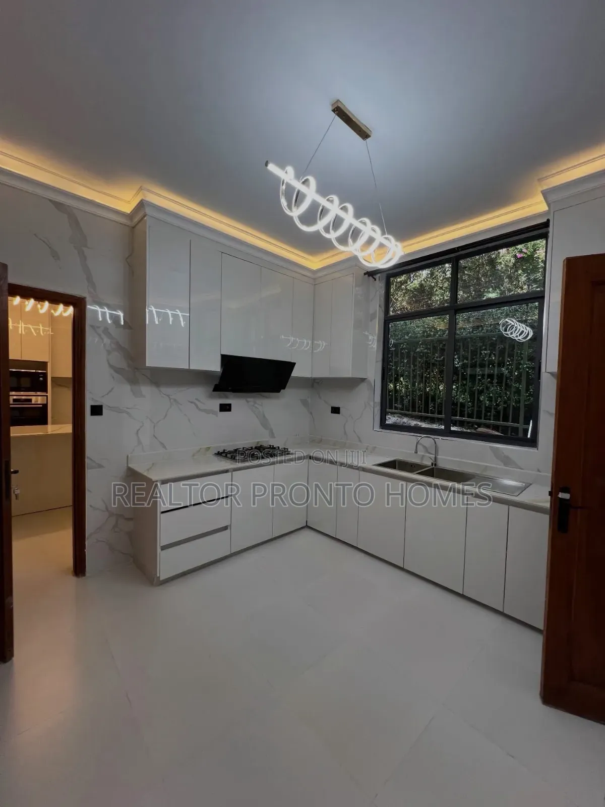 6bdrm Villa in Karen, Hardy for sale