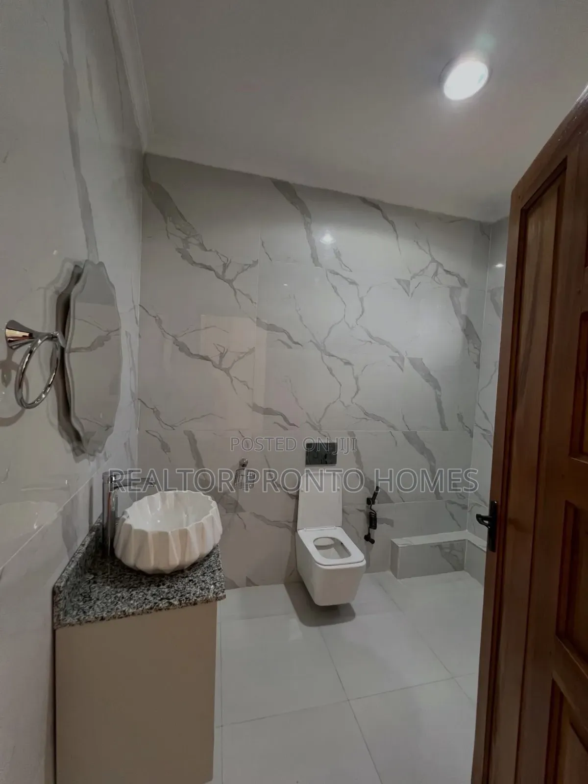 6bdrm Villa in Karen, Hardy for sale