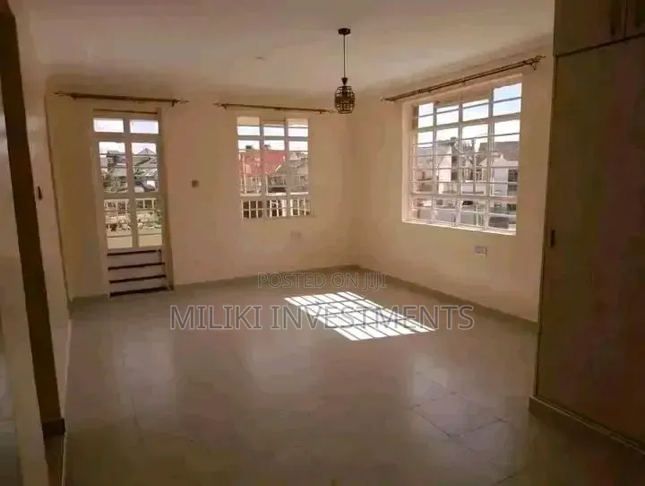 5bdrm Maisonette in Membley for sale